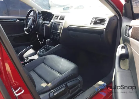 2017 Volkswagen Jetta 1.8T Sel/1.8T Sel Premium from USA, damaged, VIN 3VWL17AJ6HM296934